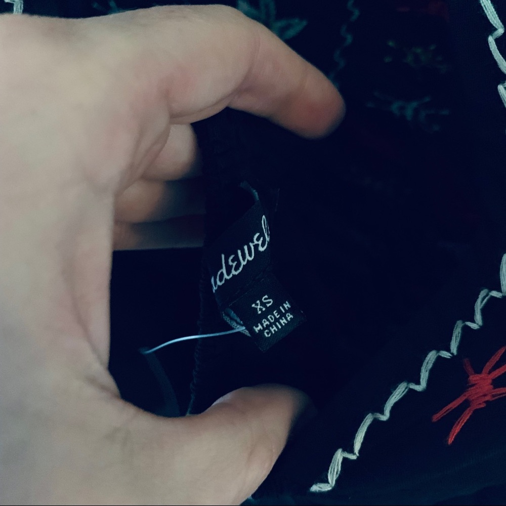 Madewell Embroidered Top - Picture 6 of 6